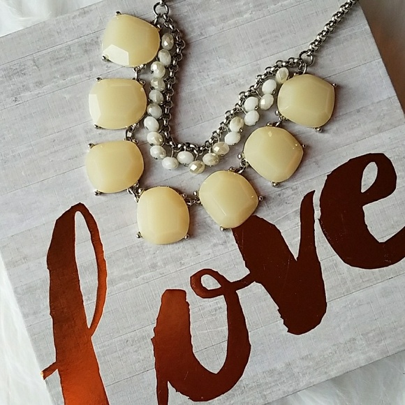 LOFT Jewelry - 💕 Ann Taylor LOFT Cream Necklace